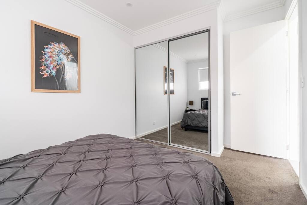 Neat 4 Bedroom In Catherine Fields Narellan Bagian luar foto